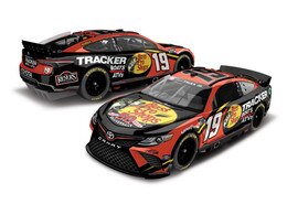 MARTIN TRUEX JR 2022 BASS PRO SHOPS 1:24 COLOR CHROME ELITE DIECAST