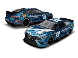 MARTIN TRUEX JR. 2022 AUTO-OWNERS INSURANCE 1:24 COLOR CHROME ARC DIECAST