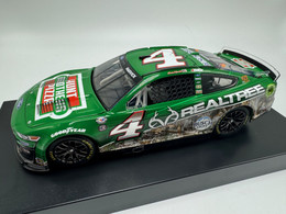 KEVIN HARVICK 2023 HUNT BROTHERS PIZZA/REALTREE GREEN 1:24 ELITE DIECAST