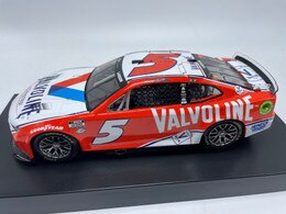 KYLE LARSON 2023 VALVOLINE 1:24 ELITE DIECAST