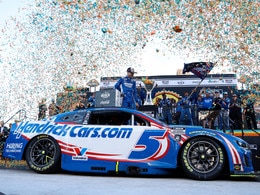 KYLE LARSON 2025 HENDRICKCARS.COM PHOENIX RACED VERSION 1:24 ELITE PREMIER DIECAST