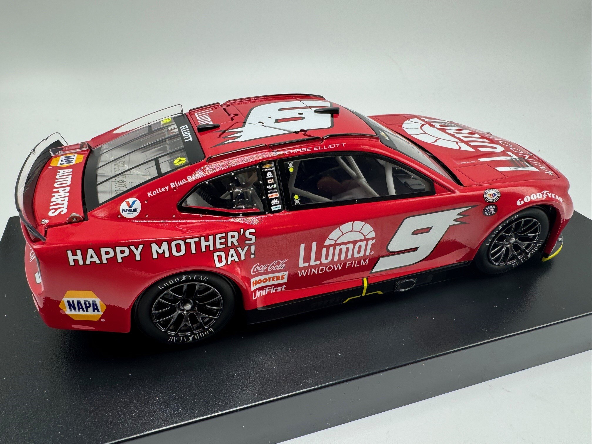 CHASE ELLIOTT 2023 LLUMAR THROWBACK 1:24 ELITE DIECAST