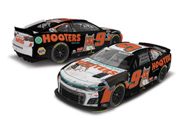 CHASE ELLIOTT 2023 HOOTERS CHICAGO RACED VERSION 1:64 ARC DIECAST