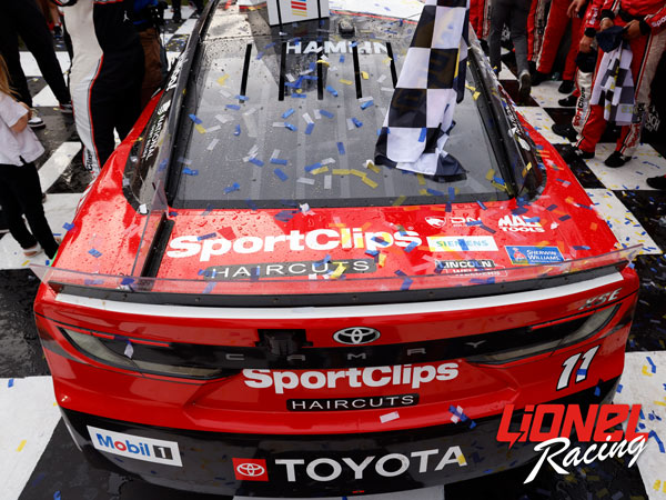 DENNY HAMLIN 2025 SPORT CLIPS DARLINGTON RACED WIN 1:24 ELITE DIECAST