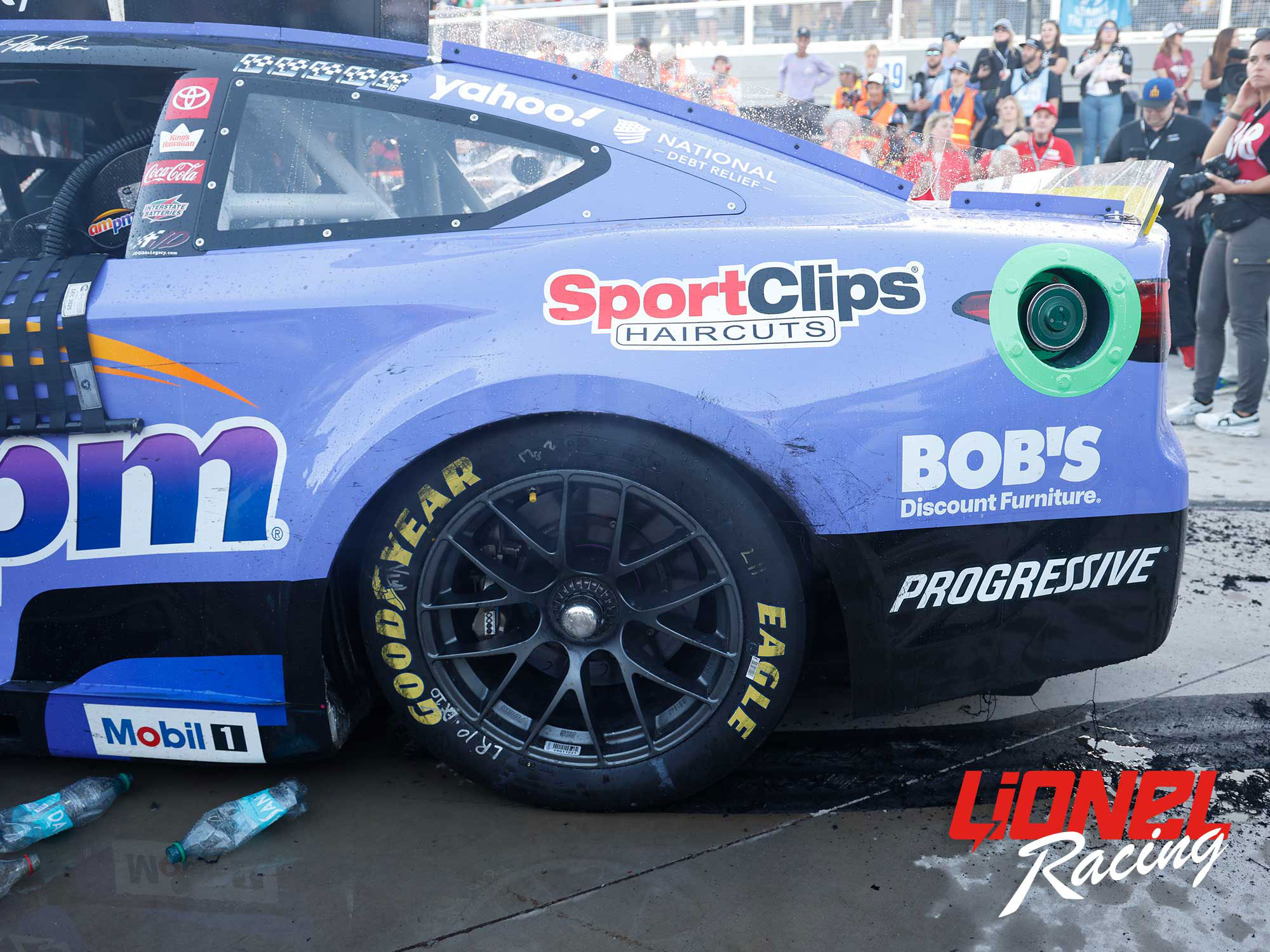 DENNY HAMLIN 2025 AMPM LAS VEGAS RACED WIN 1:24 ARC DIECAST