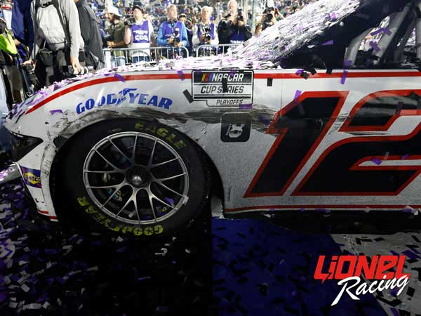 RYAN BLANEY 2024 DISCOUNT TIRE MARTINSVILLE RACED WIN 1:24 ELITE DIECAST