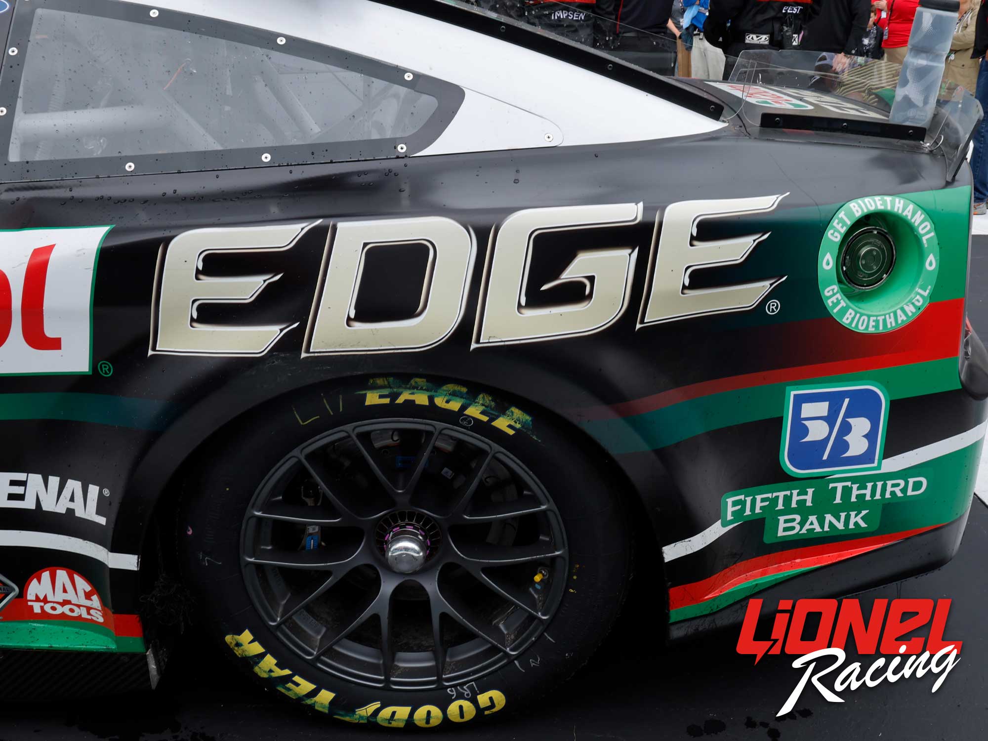 CHRIS BUESCHER 2023 CASTROL EDGE MICHIGAN RACED WIN 1:24 ELITE DIECAST