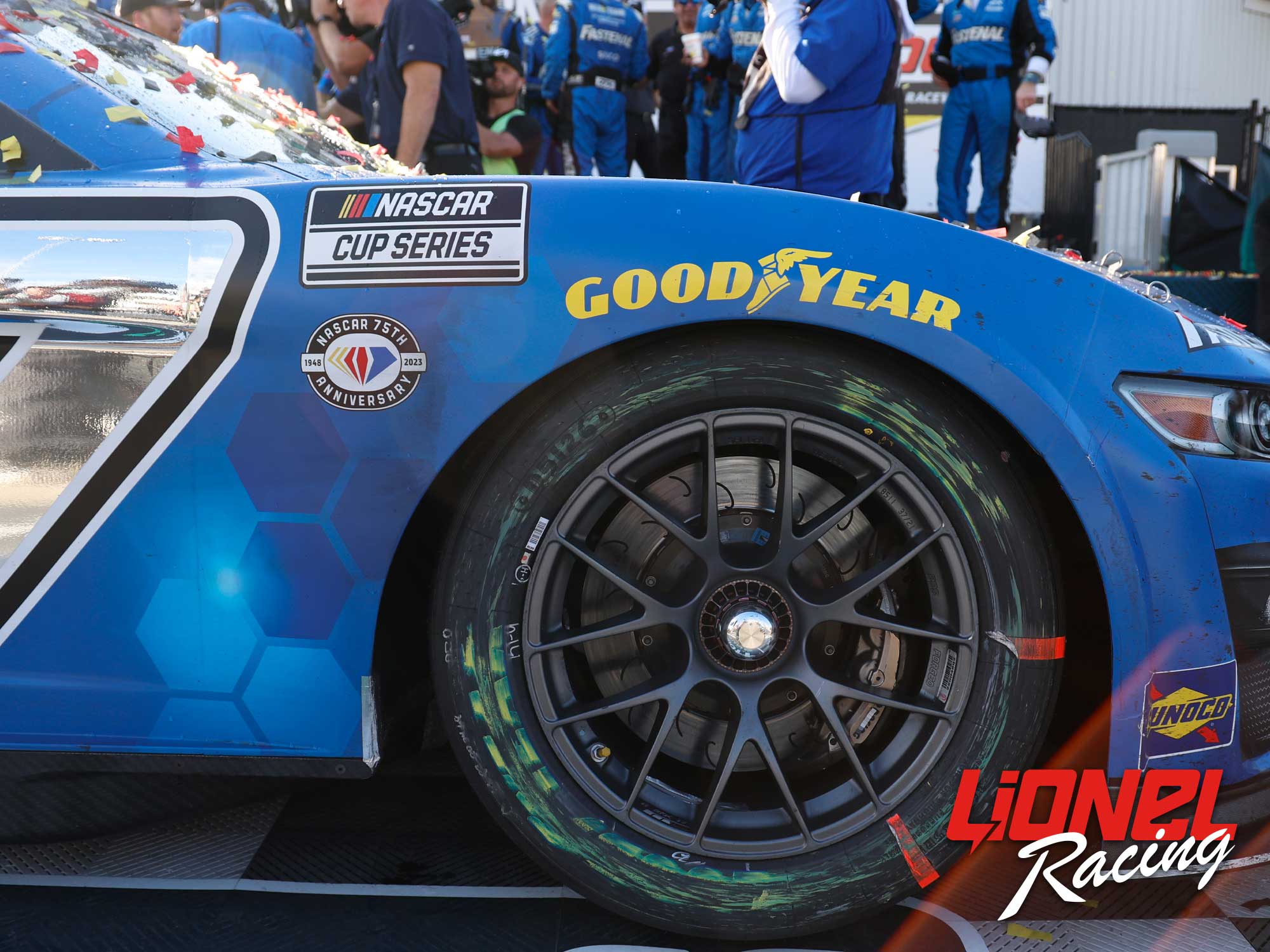 CHRIS BUESCHER 2023 FASTENAL RICHMOND RACED WIN 1:64 ARC DIECAST