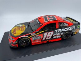 MARTIN TRUEX JR 2021 BASS PRO SHOPS MARTINSVILLE RACED WIN 1:24 ELITE DIECAST