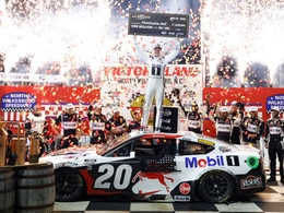 CHRISTOPHER BELL 2025 MOBIL 1 ALL-STAR RACED WIN 1:24 COLOR CHROME ELITE DIECAST
