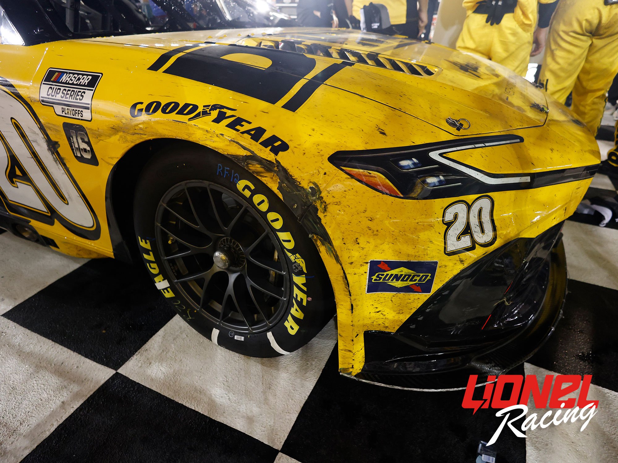 CHRISTOPHER BELL 2025 DEWALT BRISTOL RACED WIN 1:64 ARC DIECAST