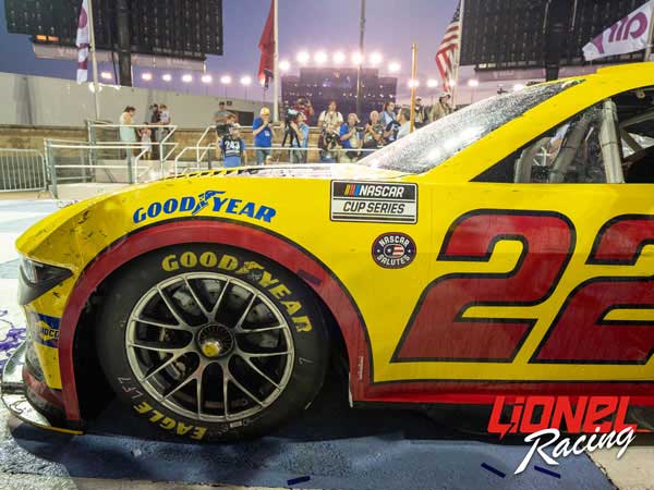 JOEY LOGANO 2024 PENNZOIL NASHVILLE RACED WIN 1:24 ARC DIECAST