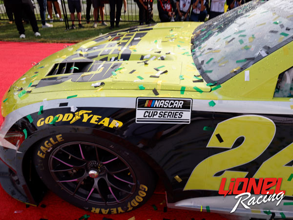 WILLIAM BYRON 2025 RAPTOR IOWA RACED WIN 1:24 LIQUID COLOR ELITE DIECAST