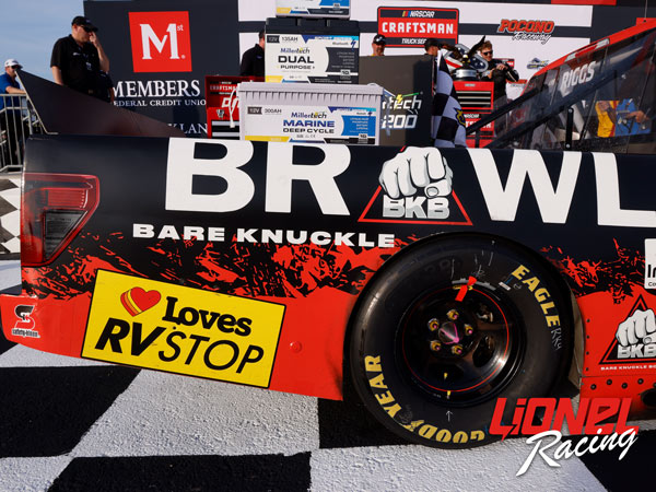 LAYNE RIGGS 2025 BARE KNUCKLE BOXING POCONO RACED WIN 1:64 ARC DIECAST
