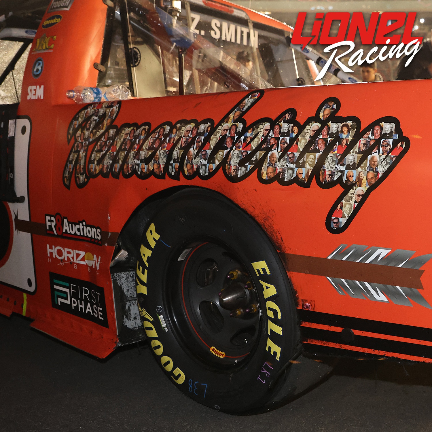 ZANE SMITH 2022 MICHAEL ROBERTS CONSTRUCTION PHOENIX RACED WIN 1:24 ARC TRUCK DIECAST