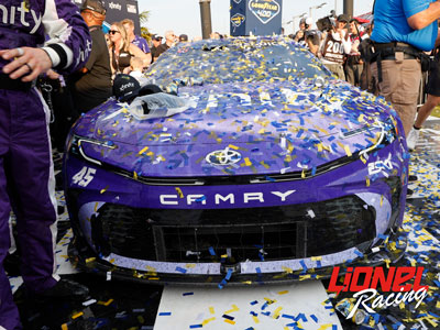 TYLER REDDICK 2026 XFINITY DARLINGTON RACED WIN 1:24 COLOR CHROME
