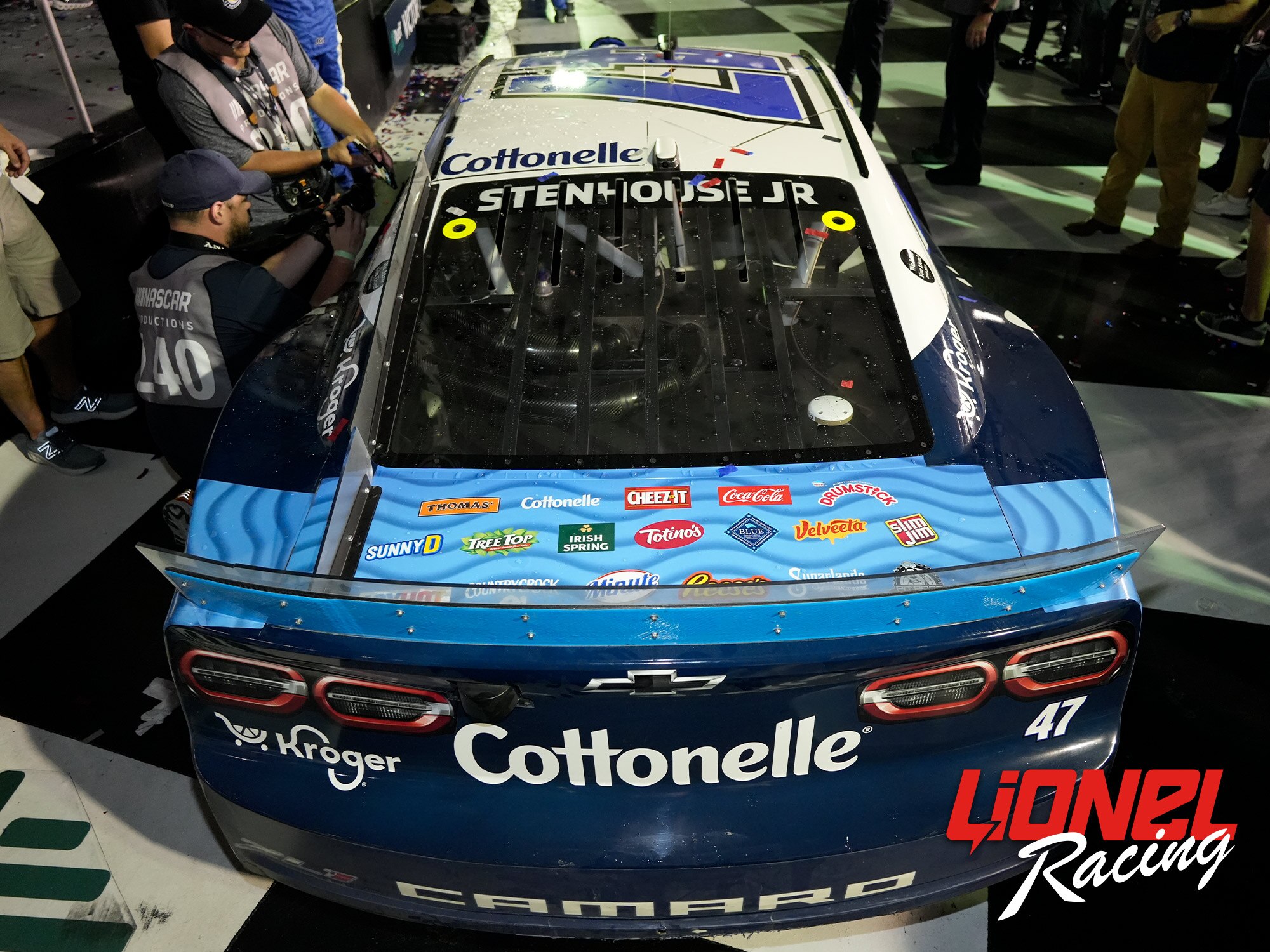 RICKY STENHOUSE JR 2023 KROGER/COTTONELLE DAYTONA RACED WIN 1:24 DUAL AUTOGRAPHED ELITE