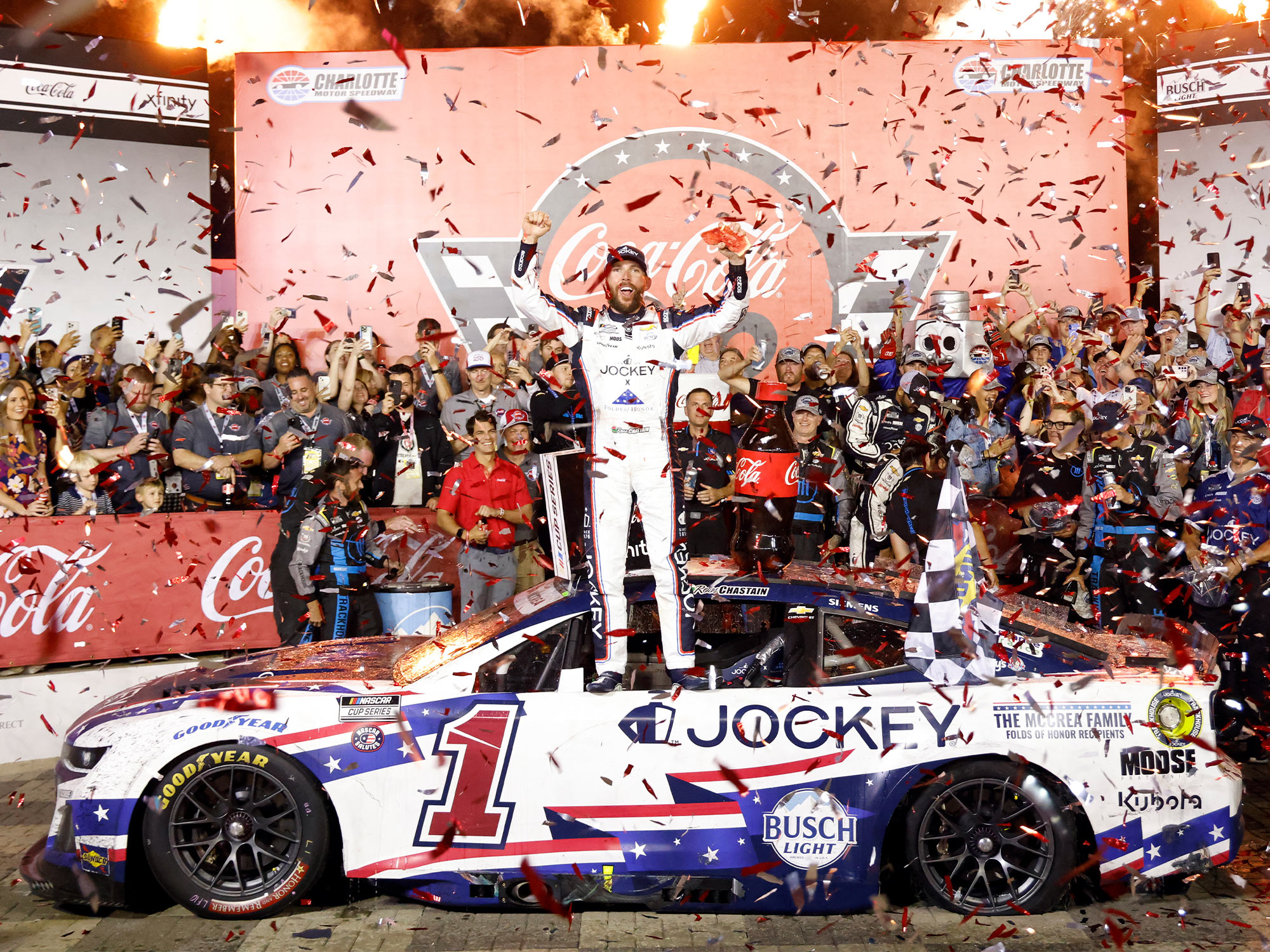 ROSS CHASTAIN 2025 JOCKEY FOLDS OF HONOR CHARLOTTE RACED WIN 1:24 LIQUID COLOR ELITE DIECAST