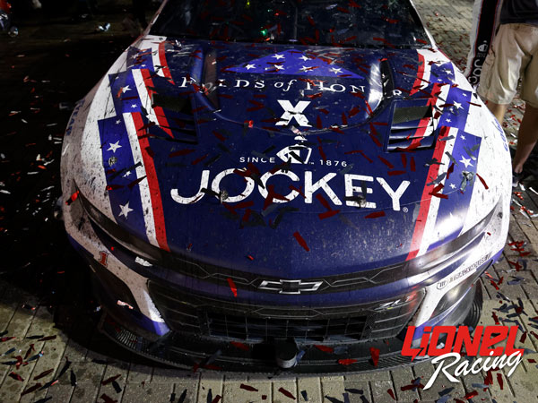 ROSS CHASTAIN 2025 JOCKEY FOLDS OF HONOR CHARLOTTE RACED WIN 1:24 AUTOGRAPHED ARC DIECAST