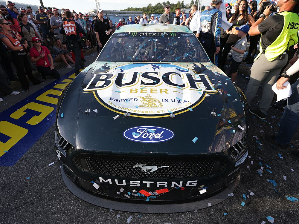 kevin harvick diecast 2019