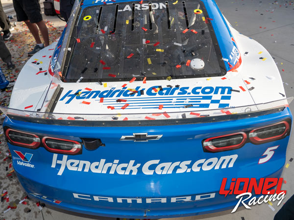 KYLE LARSON 2024 HENDRICKCARS.COM LAS VEGAS RACED WIN 1:24 ELITE DIECAST