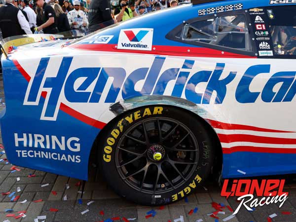 KYLE LARSON 2024 HENDRICKCARS.COM CHARLOTTE ROVAL RACED WIN 1:24 ELITE PREMIER DIECAST