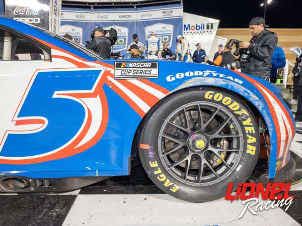 KYLE LARSON 2024 HENDRICKCARS.COM KANSAS RACED WIN 1:64 ARC DIECAST
