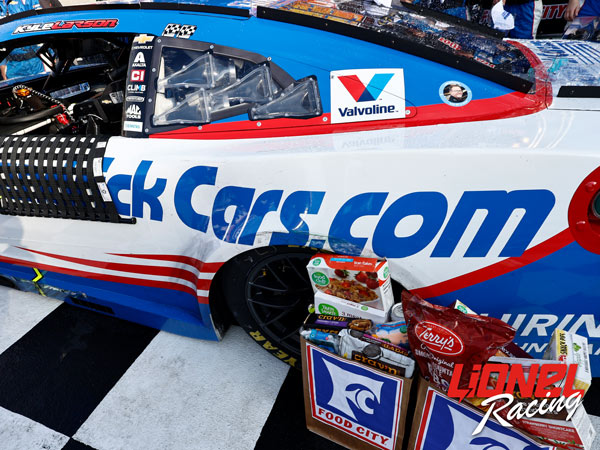 KYLE LARSON 2025 HENDRICKCARS.COM BRISTOL WIN 1:24 ARC DIECAST