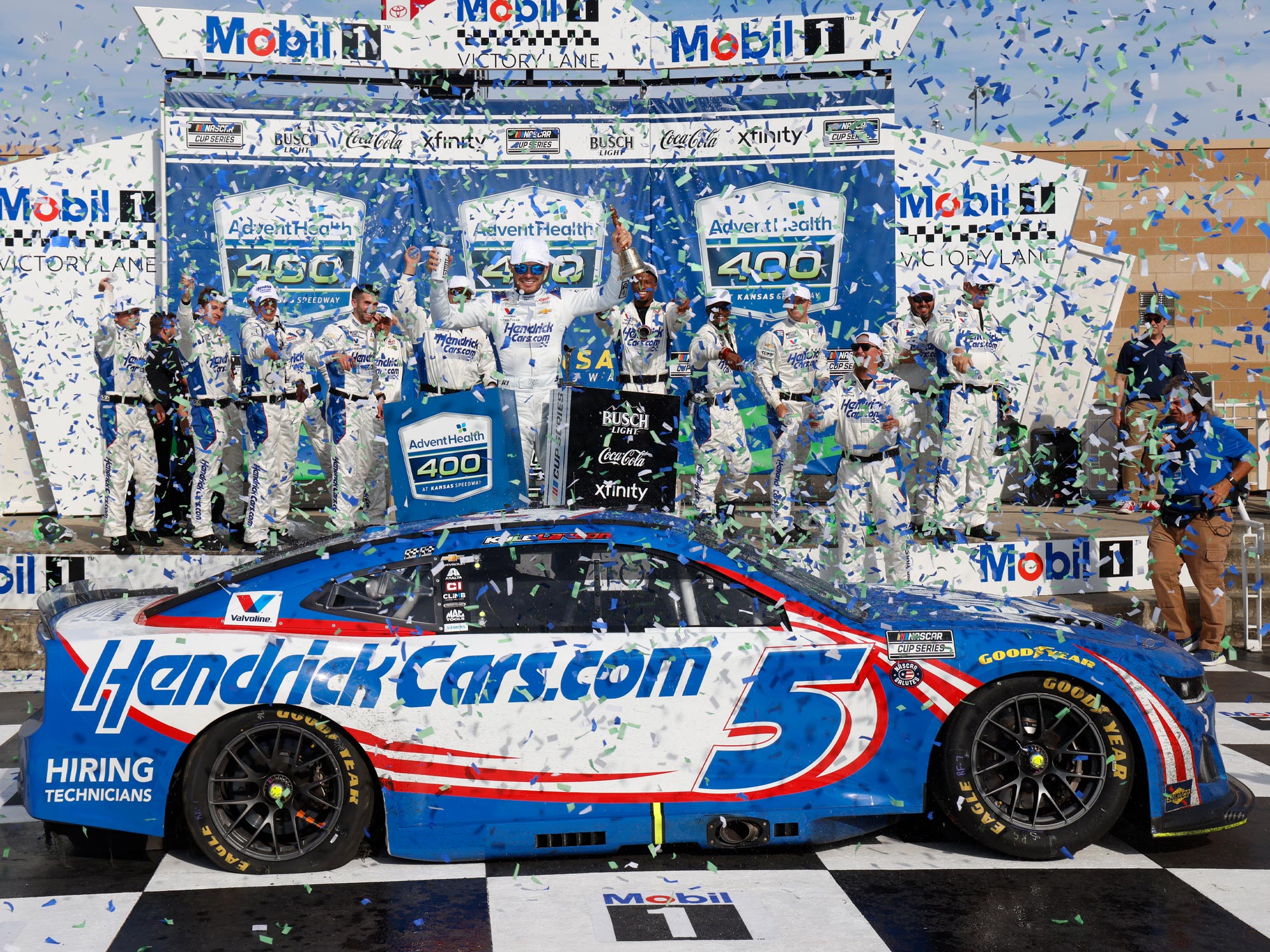 KYLE LARSON 2025 HENDRICKCARS.COM KANSAS RACED WIN 1:64 ARC DIECAST