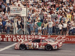 MARK MARTIN 1990 FOLGERS NORTH WILKESBORO RACED WIN 1:24 ARC DIECAST