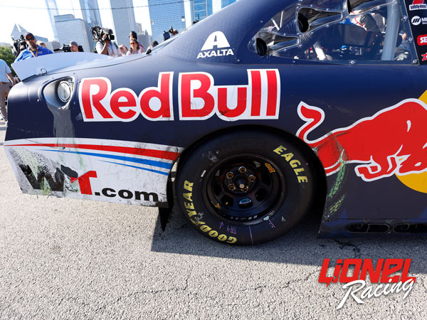 SHANE VAN GISBERGEN 2025 WEATHERTECH/RED BULL RACED WIN 1:24 COLOR CHROME ARC DIECAST